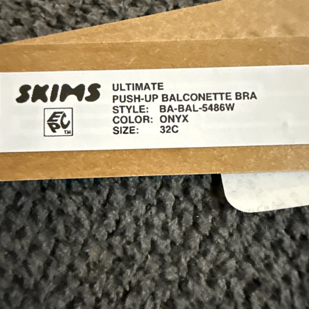 Skims Ultimate Push Up Balconette Bra - Onyx - NWT - 32C